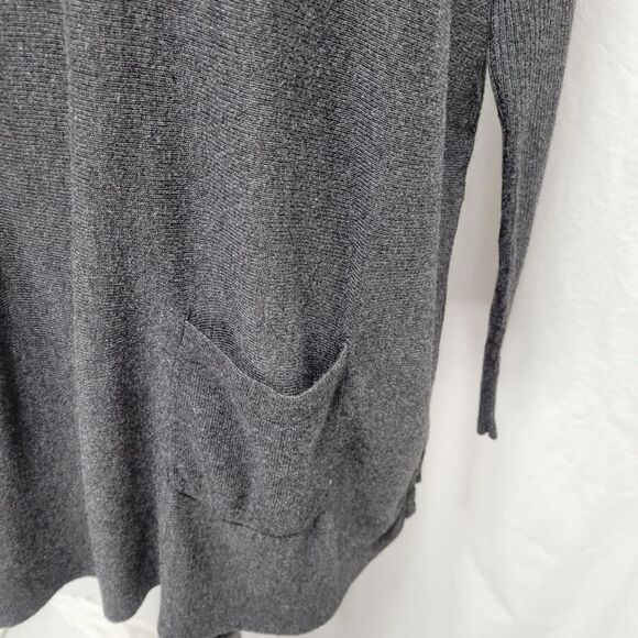 Romeo & Juliet Couture knit dress, mock neck, pockets, lightweight, size - Picture 5 of 7